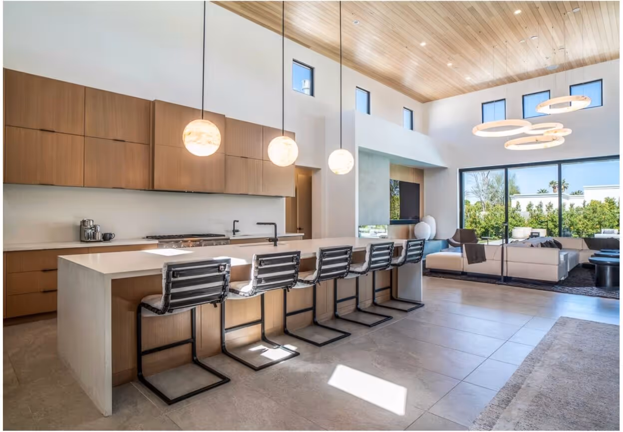 Featured interior 02